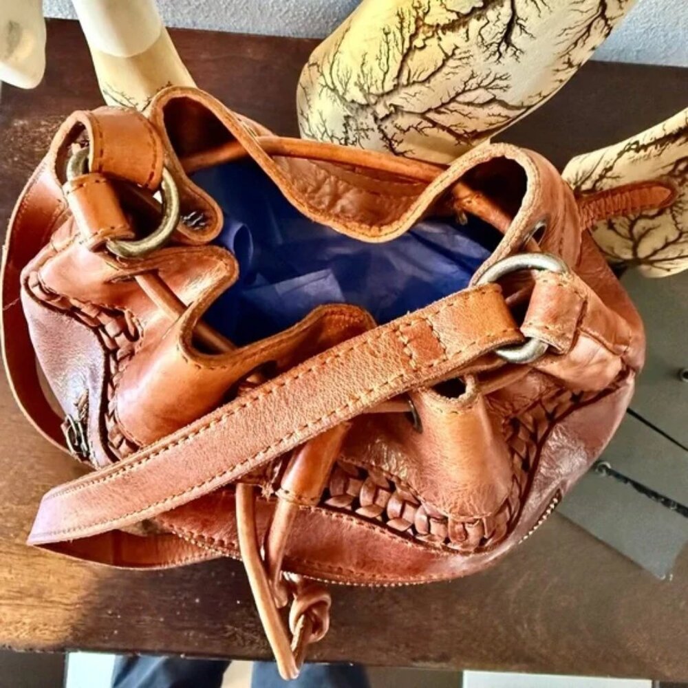 Beautiful Vilenca Holland Leather Bucket Bag FIRM PRICE PLEASE NEW FROM BOUTIQUE - Picture 4 of 5